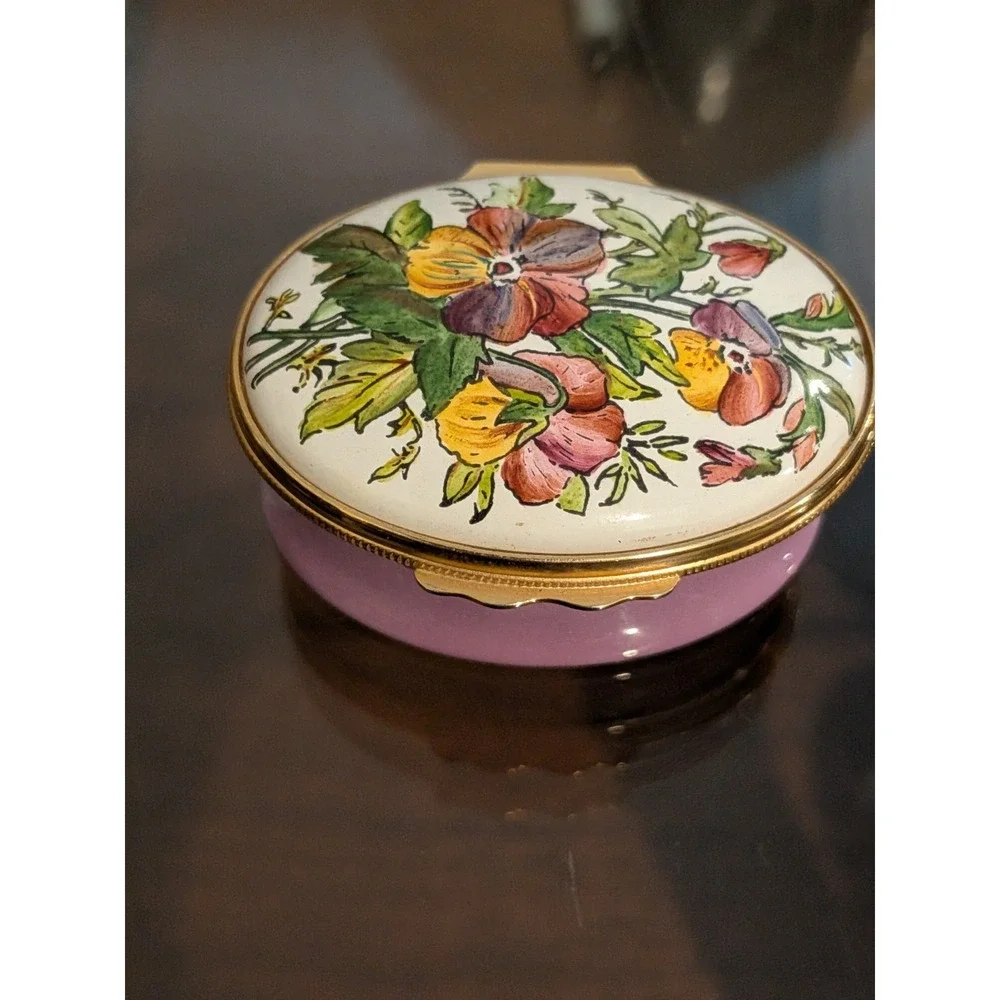 Halcyon Days Tiffany & Co Oval Enamel Pansy Pill or Trinket Box Lavender Purple